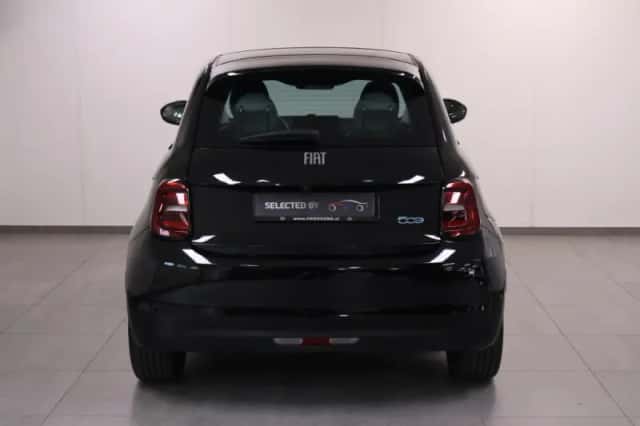 Fiat 500 (2024) thumbnail 4