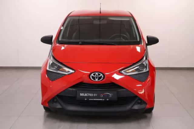 Toyota Aygo (2018) thumbnail 2