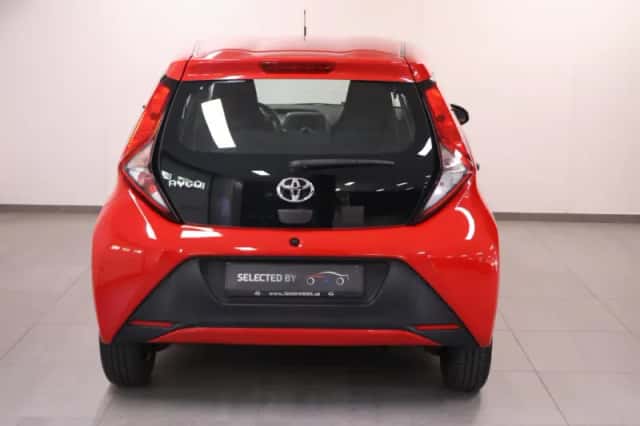 Toyota Aygo (2018) thumbnail 4