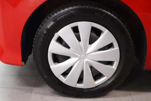 Toyota Aygo (2018) thumbnail 5