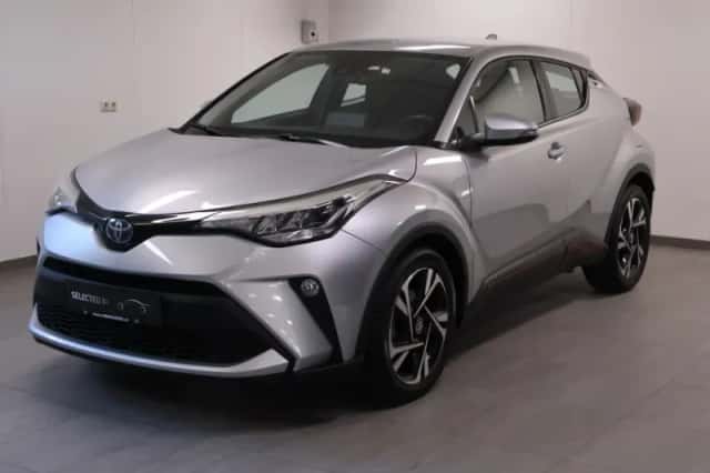 Toyota C-HR (2023) thumbnail 1