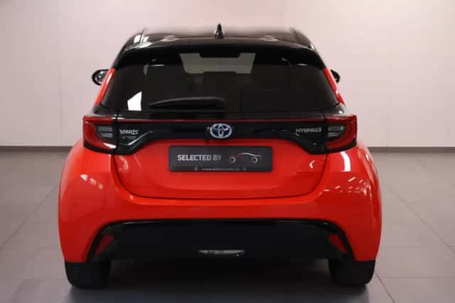 Toyota Yaris (2020) thumbnail 4
