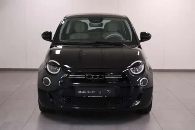Fiat 500e (2020) thumbnail 2