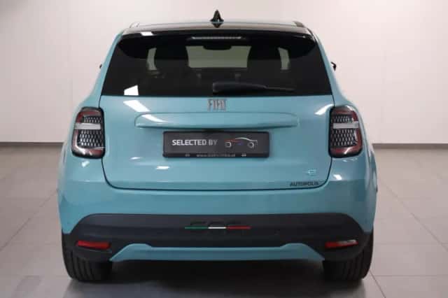 Fiat 600E (2023) thumbnail 4