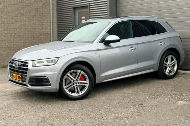 Audi Q5 (2017) thumbnail 1
