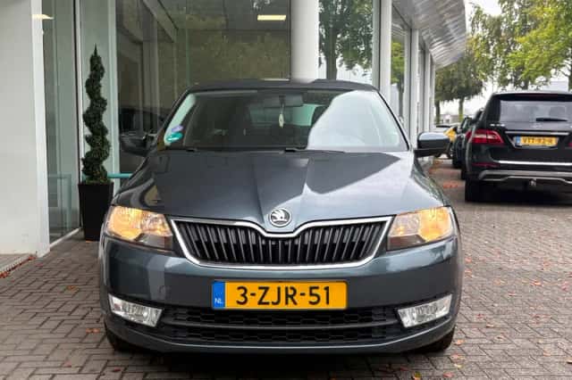 Škoda Rapid (2016) thumbnail 2