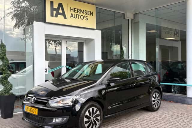 Volkswagen Polo (2015) thumbnail 3