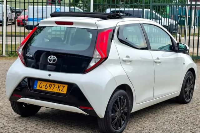 Toyota Aygo (2019) thumbnail 3
