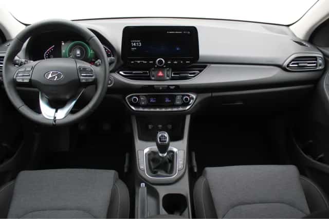 Hyundai i30 (2024) thumbnail 2