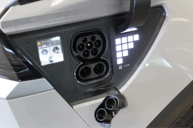 Hyundai Ioniq 5 (2023) thumbnail 41