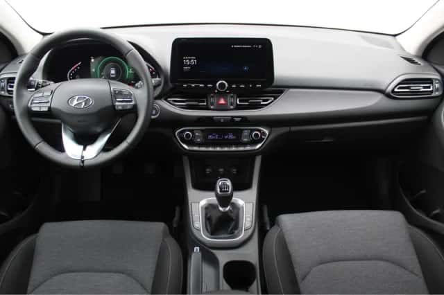 Hyundai i30 (2024) thumbnail 2