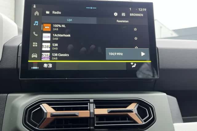 Dacia Spring (2024) thumbnail 12