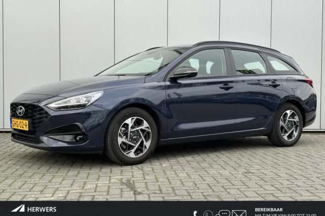 Hyundai i30 (2024) thumbnail 1