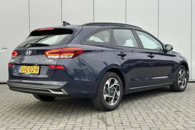Hyundai i30 (2024) thumbnail 3