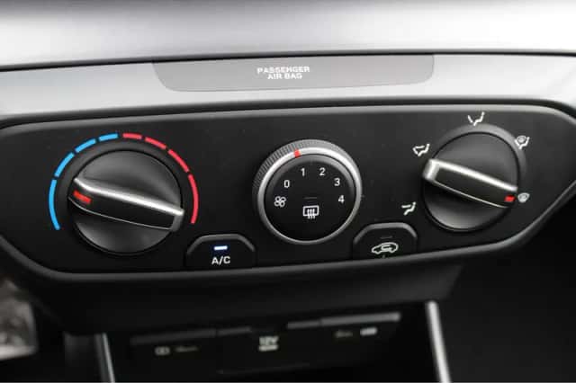 Hyundai Bayon (2024) thumbnail 4