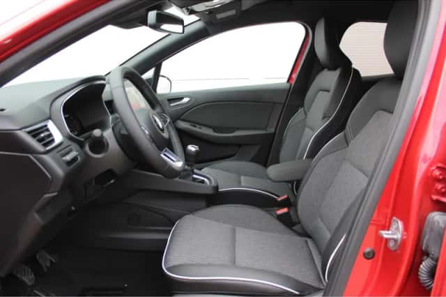 Mitsubishi Colt (2024) thumbnail 4