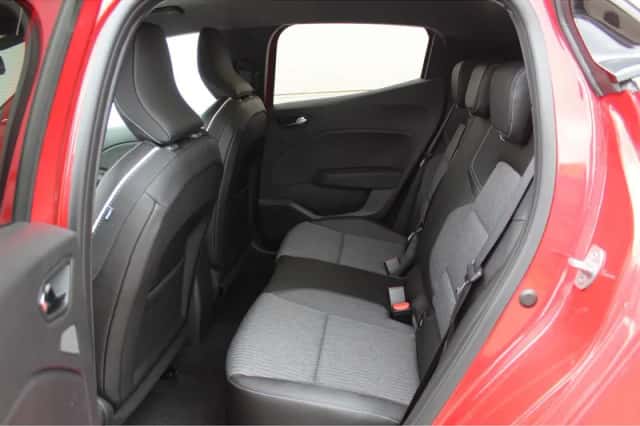 Mitsubishi Colt (2024) thumbnail 5