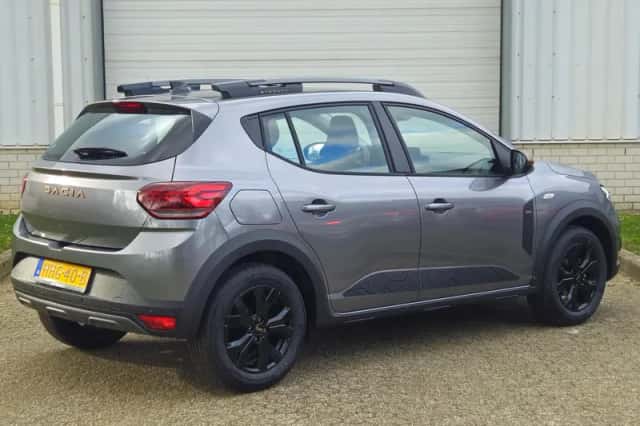 Dacia Sandero Stepway (2025) thumbnail 3