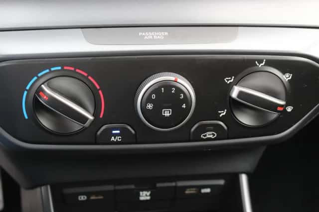 Hyundai Bayon (2024) thumbnail 11