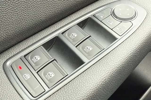 Mitsubishi Colt (2025) thumbnail 11