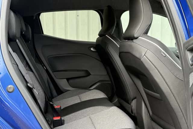 Mitsubishi Colt (2025) thumbnail 7