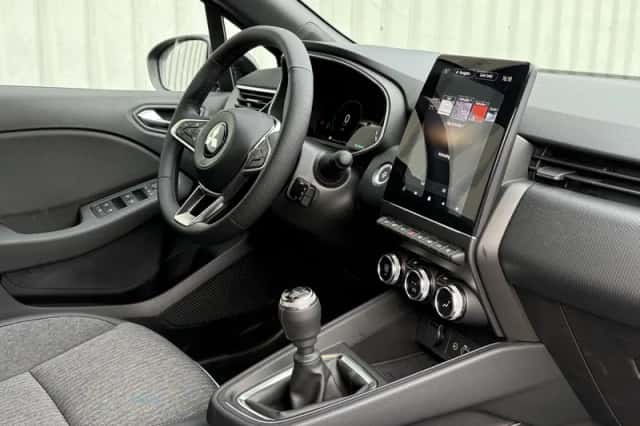 Mitsubishi Colt (2025) thumbnail 8