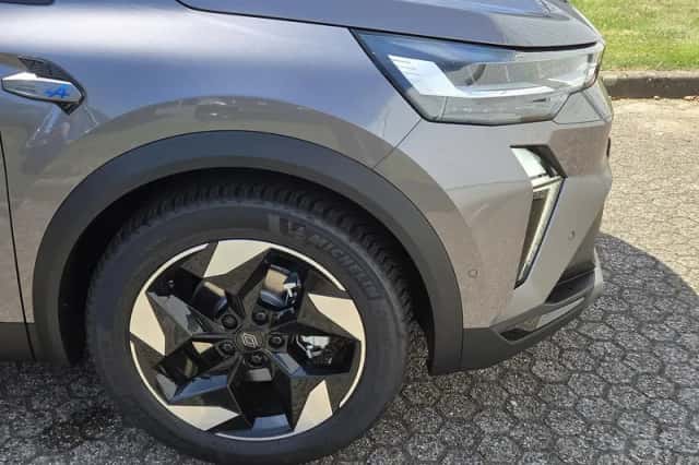 Renault Captur (2025) thumbnail 21