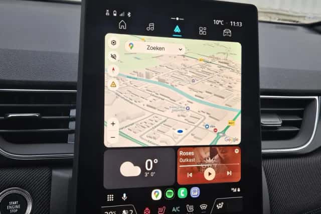 Renault Captur (2025) thumbnail 4