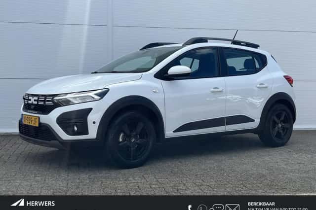 Dacia Sandero Stepway (2023) thumbnail 1