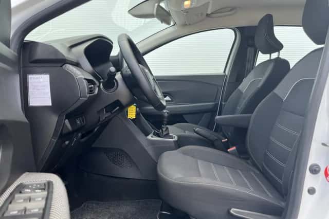 Dacia Sandero Stepway (2023) thumbnail 30