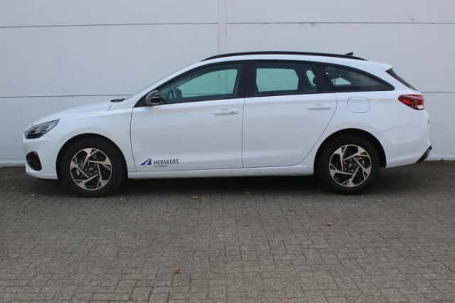 Hyundai i30 (2025) thumbnail 8