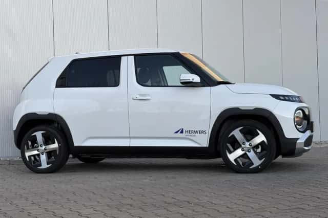 Hyundai Inster (2025) thumbnail 13