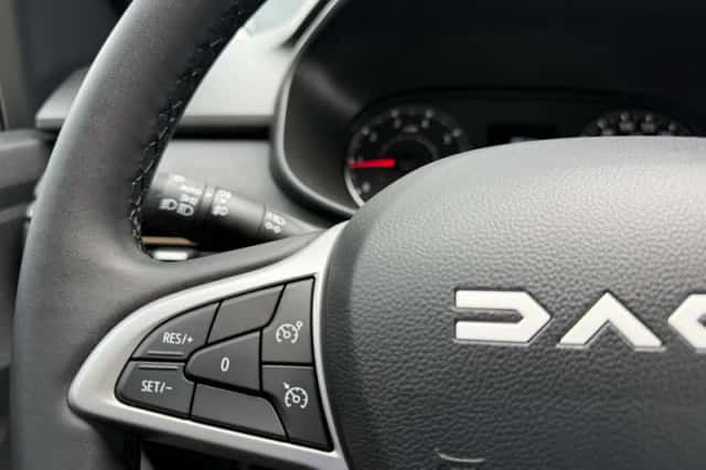 Dacia Sandero Stepway (2025) thumbnail 9