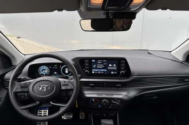 Hyundai Bayon (2024) thumbnail 2