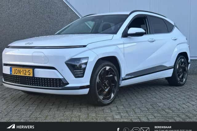 Hyundai Kona (2025) thumbnail 1