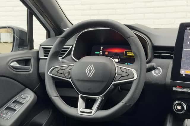 Renault Clio (2025) thumbnail 4
