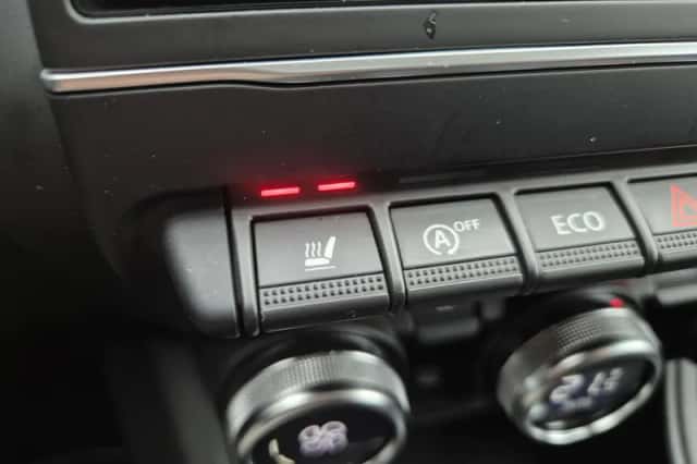 Renault Captur (2023) thumbnail 38