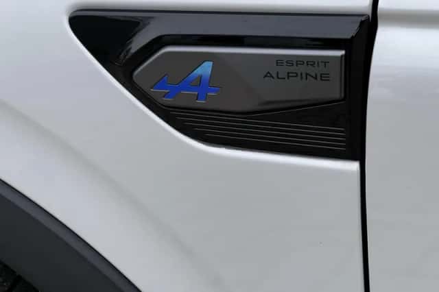 Renault Arkana (2024) thumbnail 30