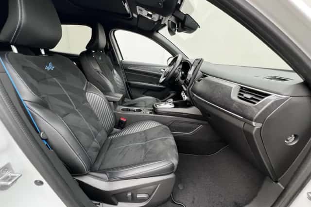 Renault Arkana (2024) thumbnail 33