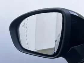 Renault Captur (2024) thumbnail 35