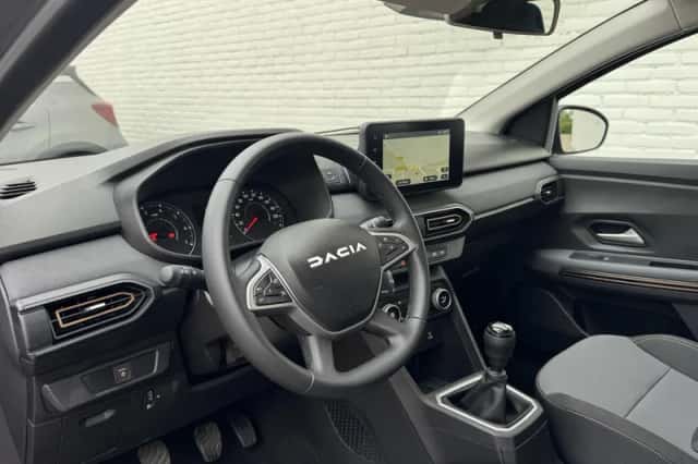 Dacia Sandero Stepway (2025) thumbnail 14