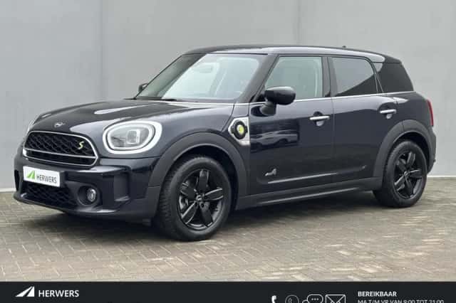 MINI Countryman (2023) thumbnail 1