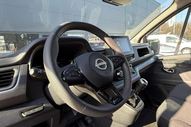 Nissan Primastar (2024) thumbnail 2