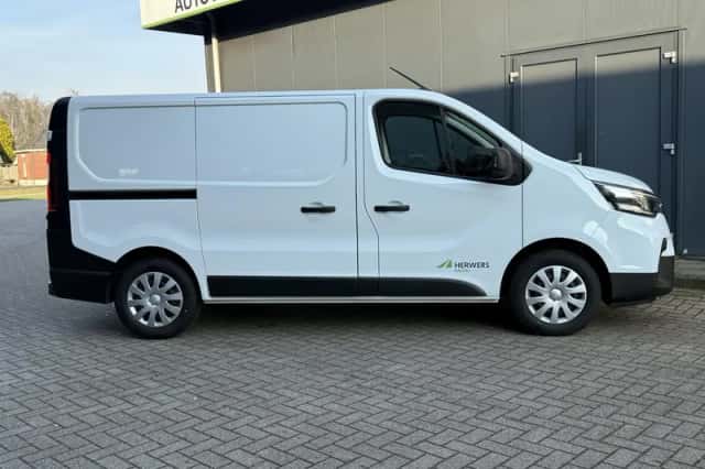 Nissan Primastar (2024) thumbnail 16