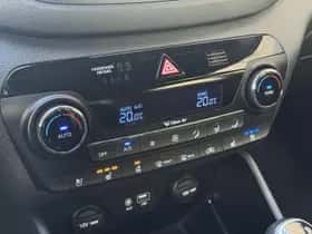 Hyundai Tucson (2015) thumbnail 27