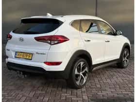 Hyundai Tucson (2015) thumbnail 6