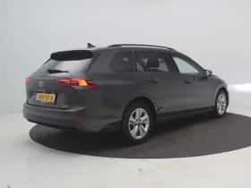 Volkswagen Golf (2021) thumbnail 6