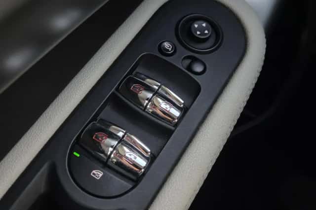 MINI Countryman (2023) thumbnail 21
