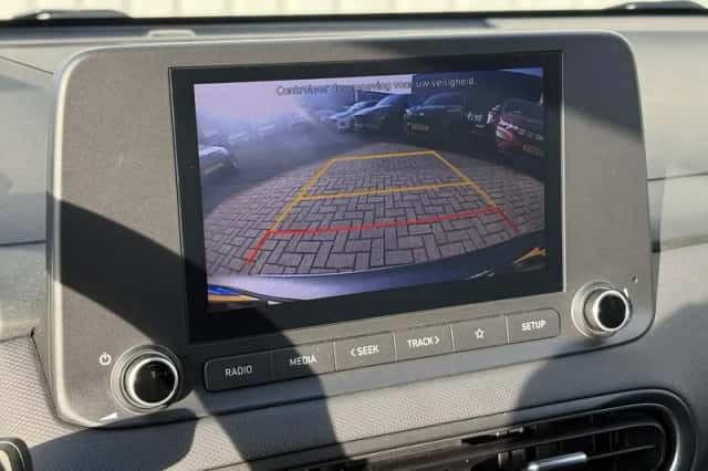 Hyundai Kona (2022) thumbnail 13