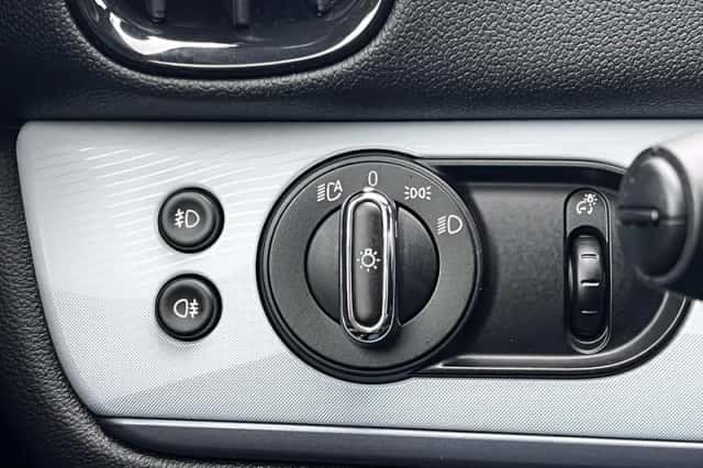 MINI Countryman (2023) thumbnail 11